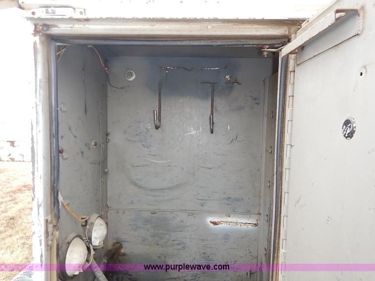 image for item I5182 1985 Chevrolet Custom Deluxe 60 bucket truck