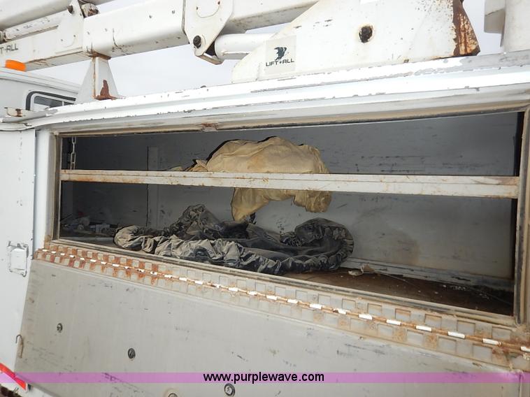 image for item I5182 1985 Chevrolet Custom Deluxe 60 bucket truck