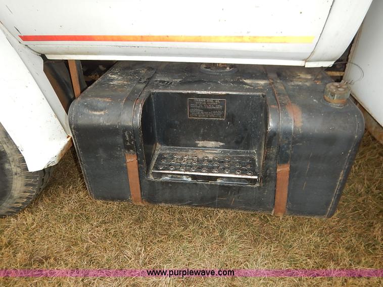 image for item I5182 1985 Chevrolet Custom Deluxe 60 bucket truck