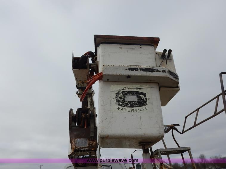 image for item I5182 1985 Chevrolet Custom Deluxe 60 bucket truck