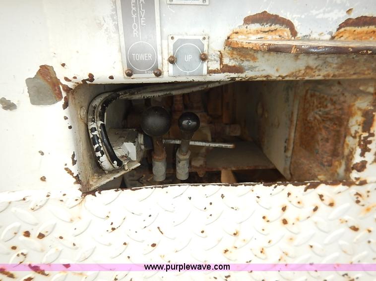 image for item I5182 1985 Chevrolet Custom Deluxe 60 bucket truck