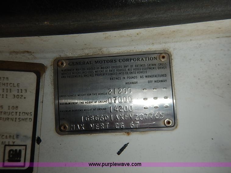 image for item I5182 1985 Chevrolet Custom Deluxe 60 bucket truck