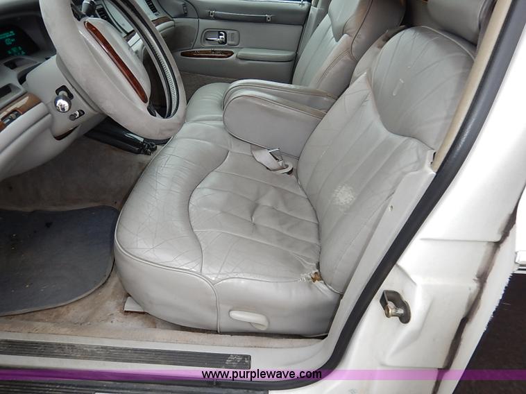 image for item I5199 1996 Lincoln Town Car Executive stretch limo