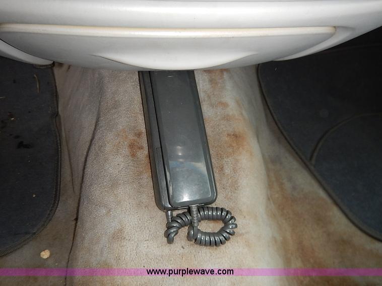 image for item I5199 1996 Lincoln Town Car Executive stretch limo