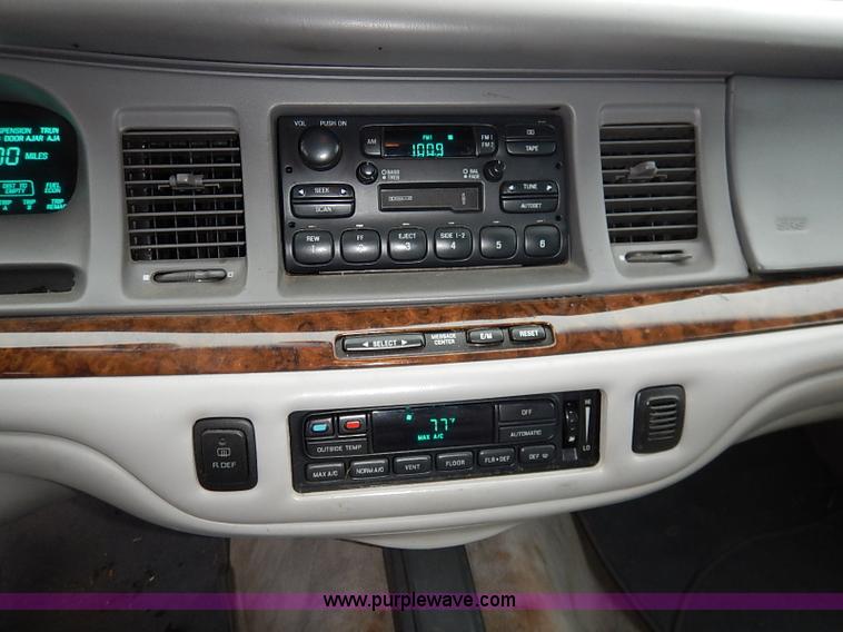 image for item I5199 1996 Lincoln Town Car Executive stretch limo