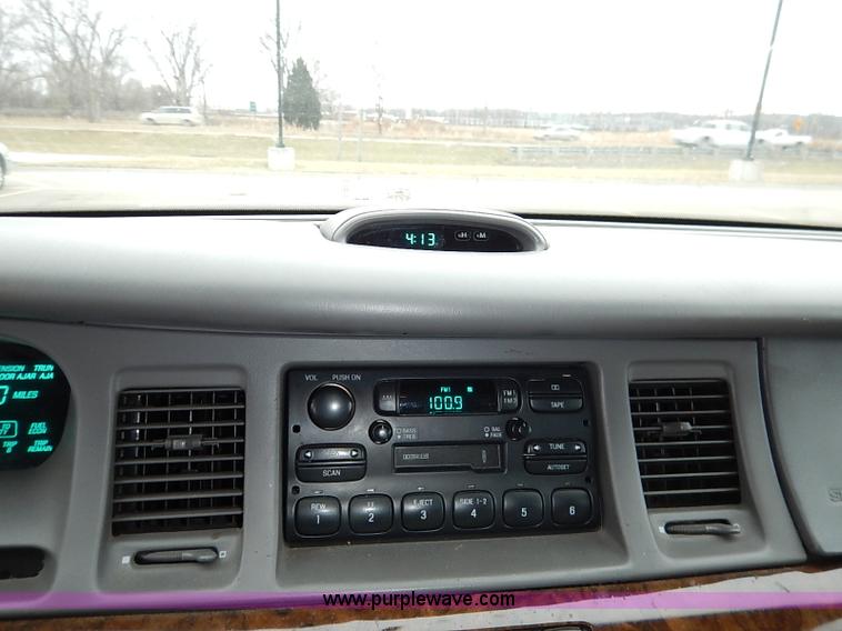 image for item I5199 1996 Lincoln Town Car Executive stretch limo