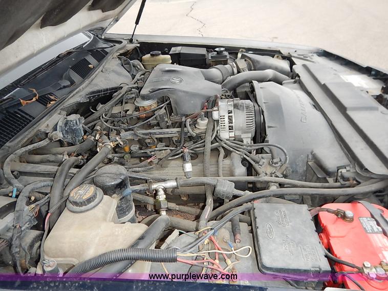 image for item I5199 1996 Lincoln Town Car Executive stretch limo