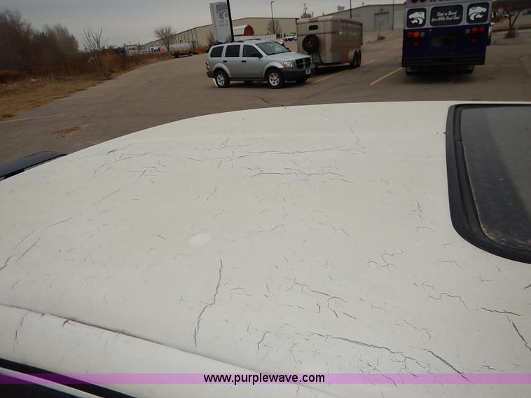 image for item I5199 1996 Lincoln Town Car Executive stretch limo