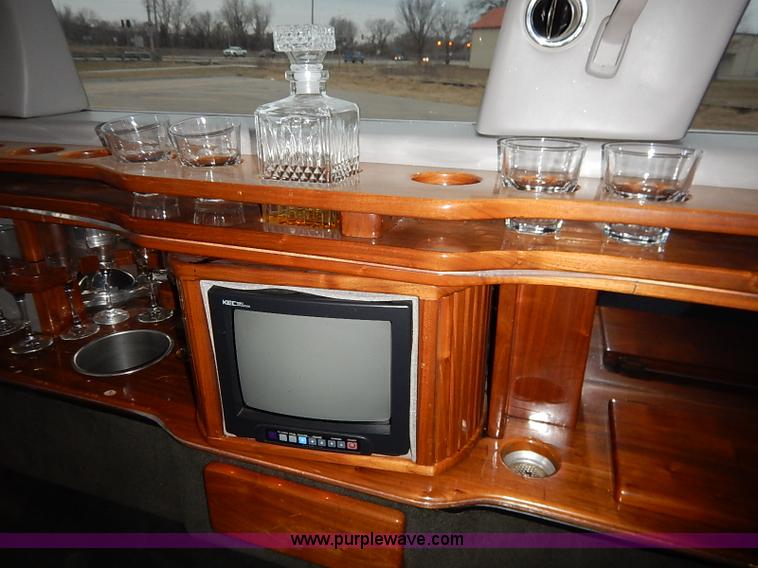 image for item I5199 1996 Lincoln Town Car Executive stretch limo