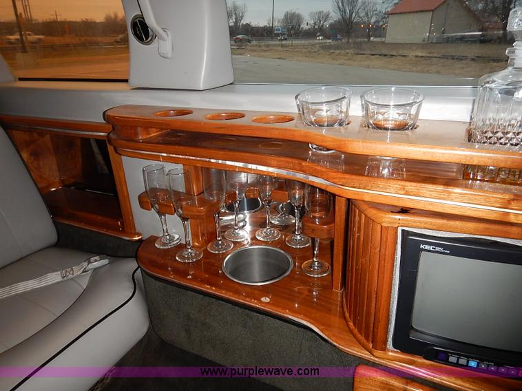 image for item I5199 1996 Lincoln Town Car Executive stretch limo