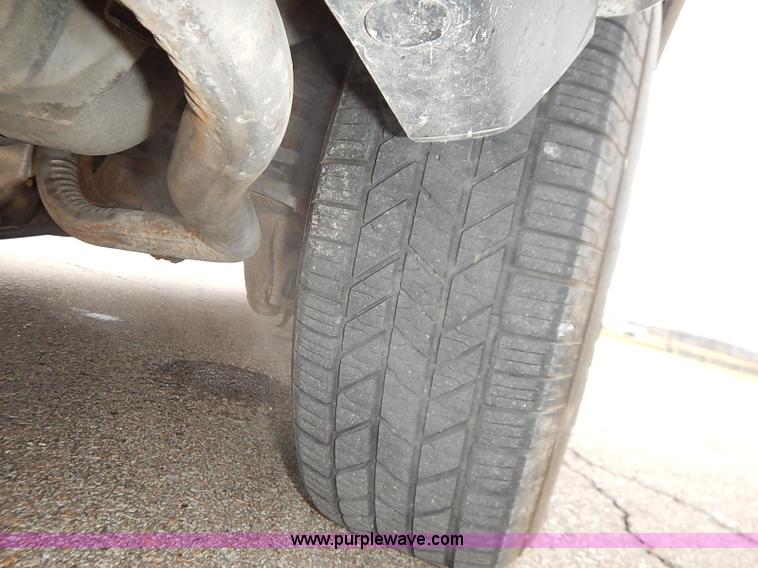 image for item I5199 1996 Lincoln Town Car Executive stretch limo