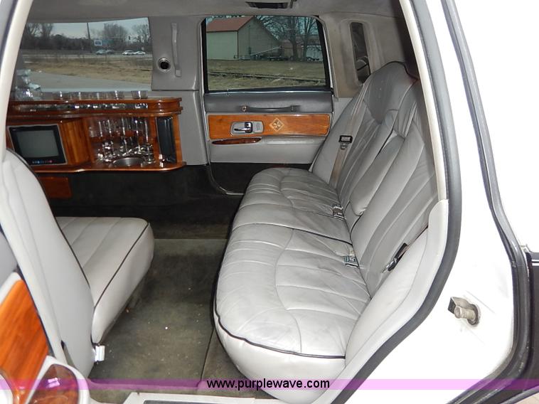 image for item I5199 1996 Lincoln Town Car Executive stretch limo