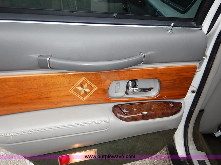 image for item I5199 1996 Lincoln Town Car Executive stretch limo