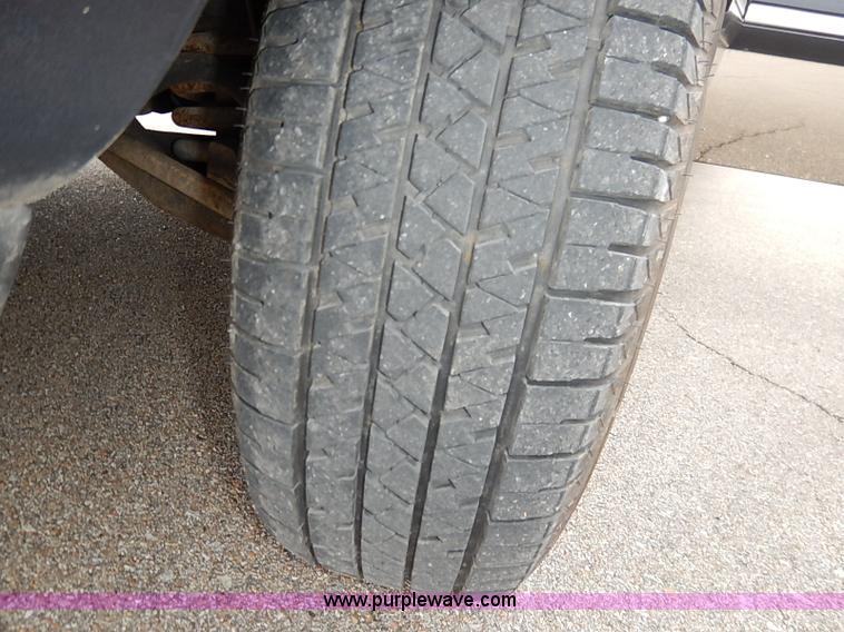 image for item I5199 1996 Lincoln Town Car Executive stretch limo