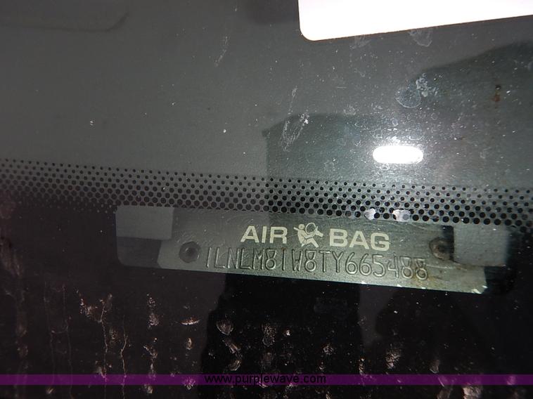 image for item I5199 1996 Lincoln Town Car Executive stretch limo