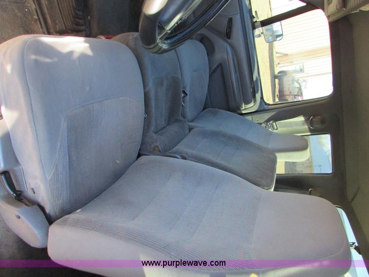 image for item I6728 1997 Ford F250 Super Duty XL pickup truck