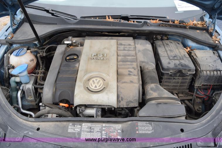 image for item I8579 2007 Volkswagen Eos 2.0T Luxury convertible