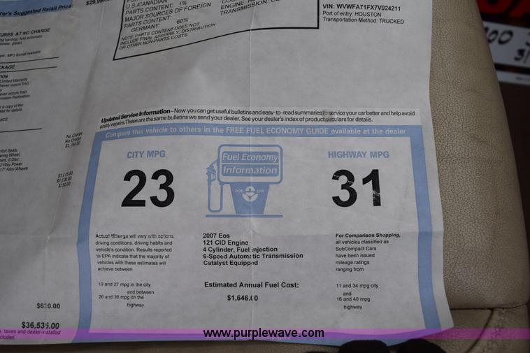 image for item I8579 2007 Volkswagen Eos 2.0T Luxury convertible