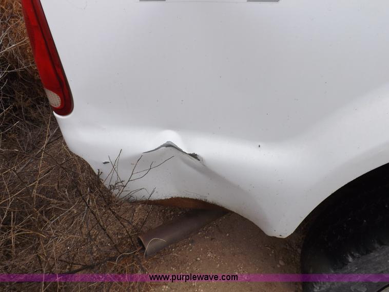 image for item K3079 2005 Ford F250 Super Duty XL Crew Cab pickup truck