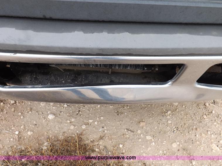 image for item K3079 2005 Ford F250 Super Duty XL Crew Cab pickup truck