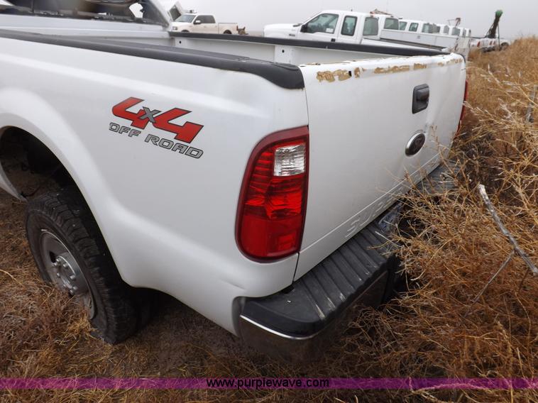 image for item K3080 2009 Ford F250 Super Duty XL SuperCab pickup truck
