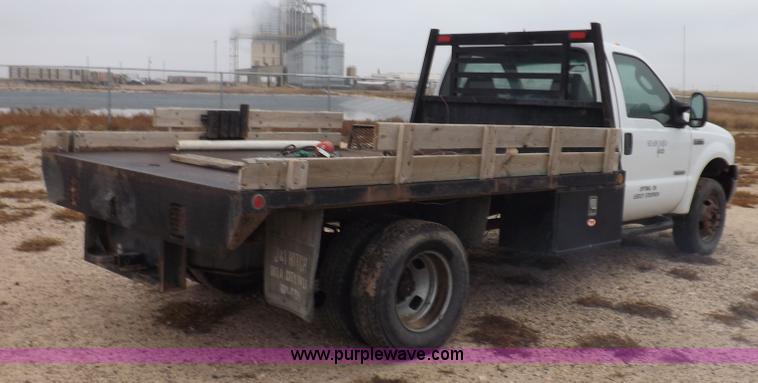 image for item K3081 2007 Ford F350 Super Duty XL flatbed pickup truck