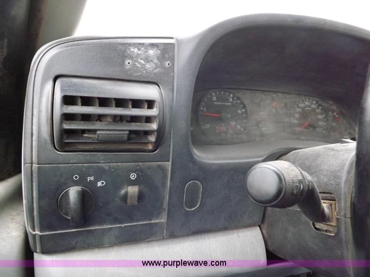 image for item K3081 2007 Ford F350 Super Duty XL flatbed pickup truck