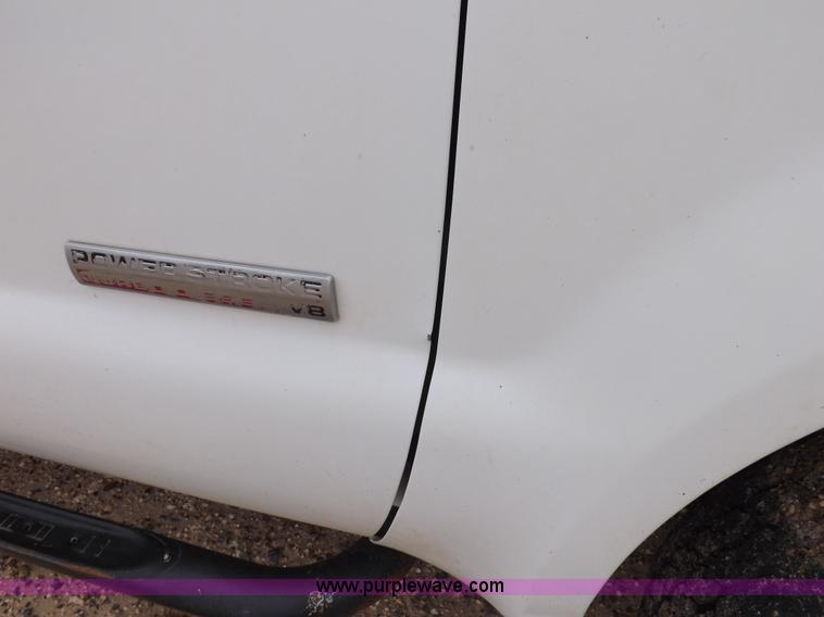 image for item K3081 2007 Ford F350 Super Duty XL flatbed pickup truck