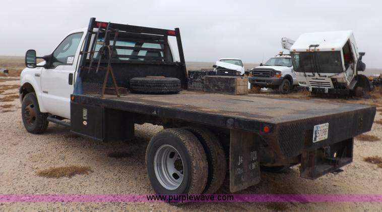 image for item K3082 2007 Ford F350 Super Duty XL flatbed pickup truck