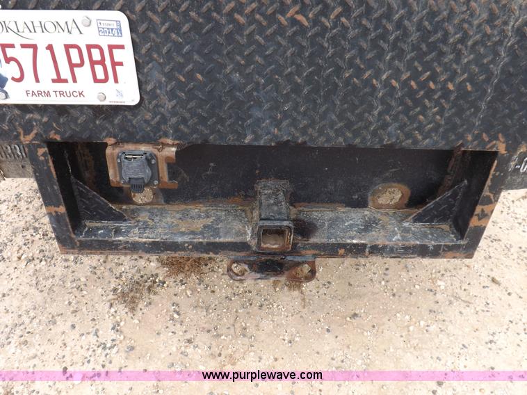 image for item K3082 2007 Ford F350 Super Duty XL flatbed pickup truck