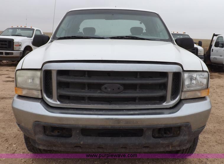 image for item K3083 2004 Ford F250 Super Duty XLT SuperCab pickup truck