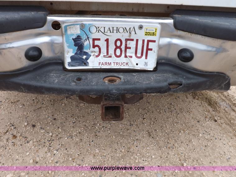 image for item K3083 2004 Ford F250 Super Duty XLT SuperCab pickup truck