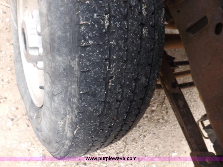 image for item K3083 2004 Ford F250 Super Duty XLT SuperCab pickup truck