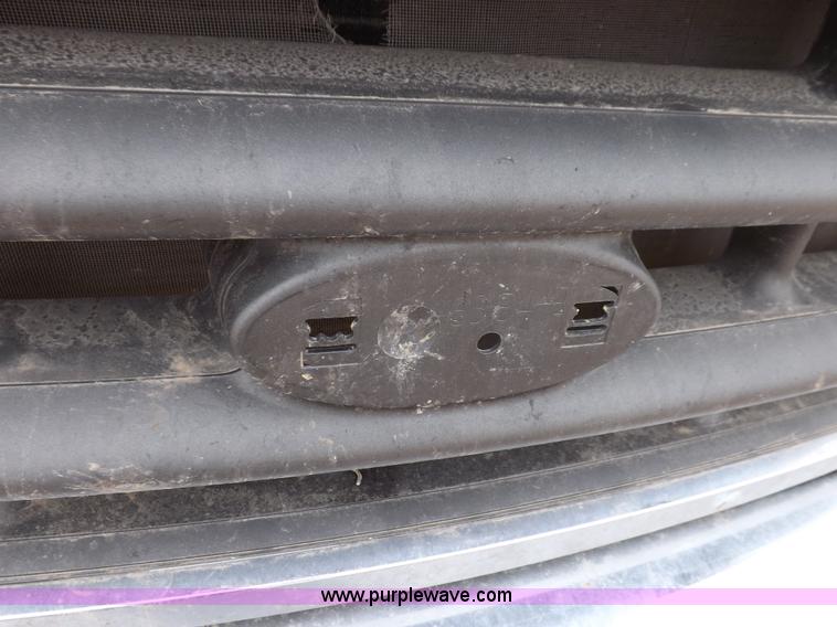 image for item K3083 2004 Ford F250 Super Duty XLT SuperCab pickup truck