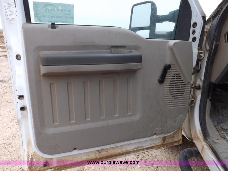 image for item K3084 2008 Ford F350 Super Duty XL utility truck