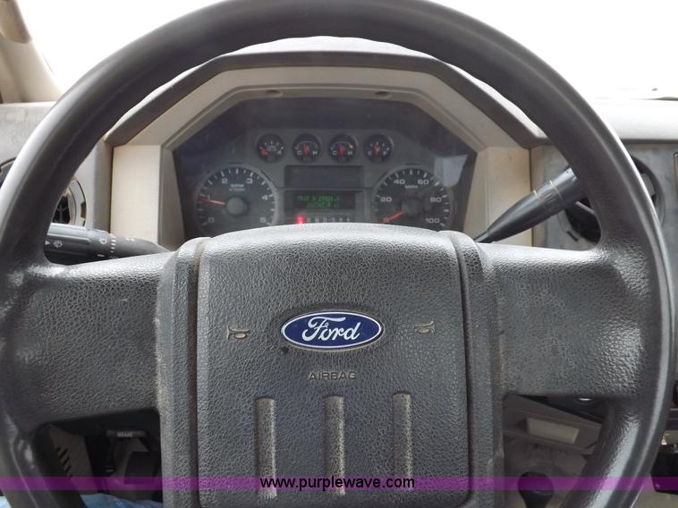 image for item K3084 2008 Ford F350 Super Duty XL utility truck