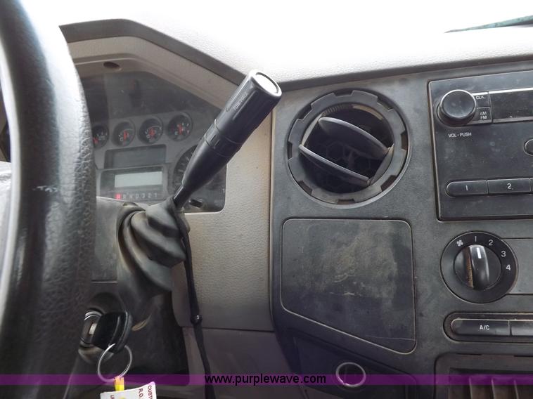 image for item K3084 2008 Ford F350 Super Duty XL utility truck