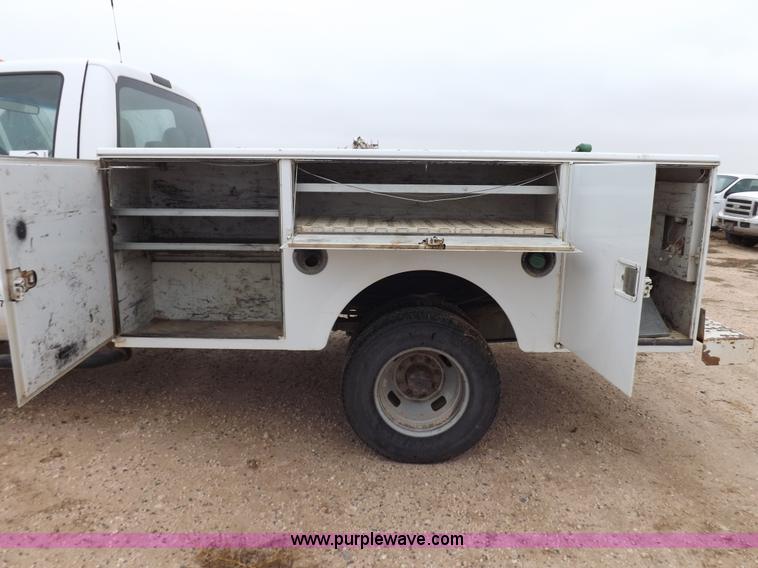 image for item K3084 2008 Ford F350 Super Duty XL utility truck