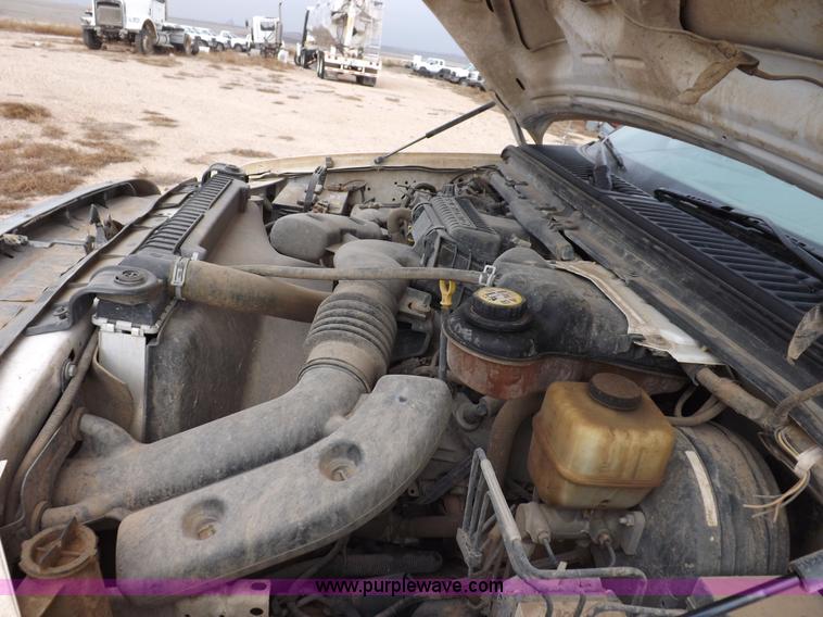 image for item K3086 2005 Ford F250 Super Duty XLT SuperCab pickup truck