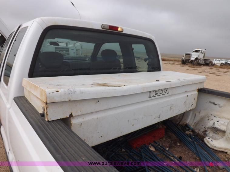 image for item K3086 2005 Ford F250 Super Duty XLT SuperCab pickup truck