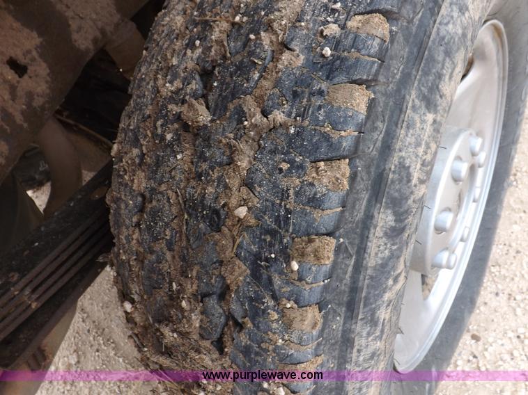 image for item K3086 2005 Ford F250 Super Duty XLT SuperCab pickup truck