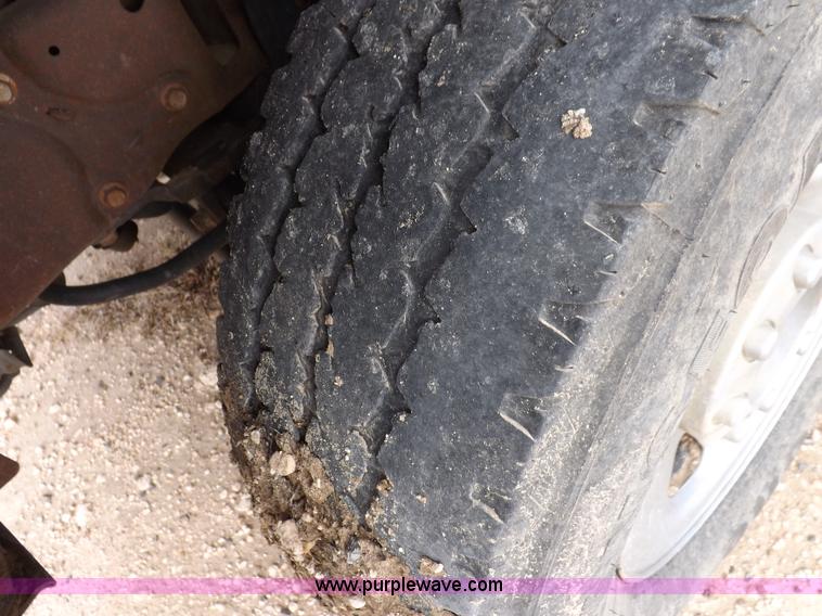 image for item K3086 2005 Ford F250 Super Duty XLT SuperCab pickup truck