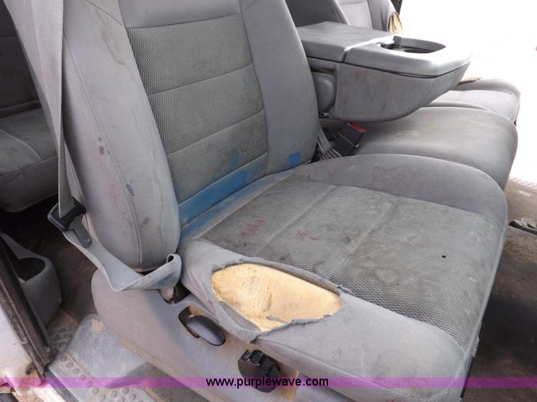 image for item K3086 2005 Ford F250 Super Duty XLT SuperCab pickup truck