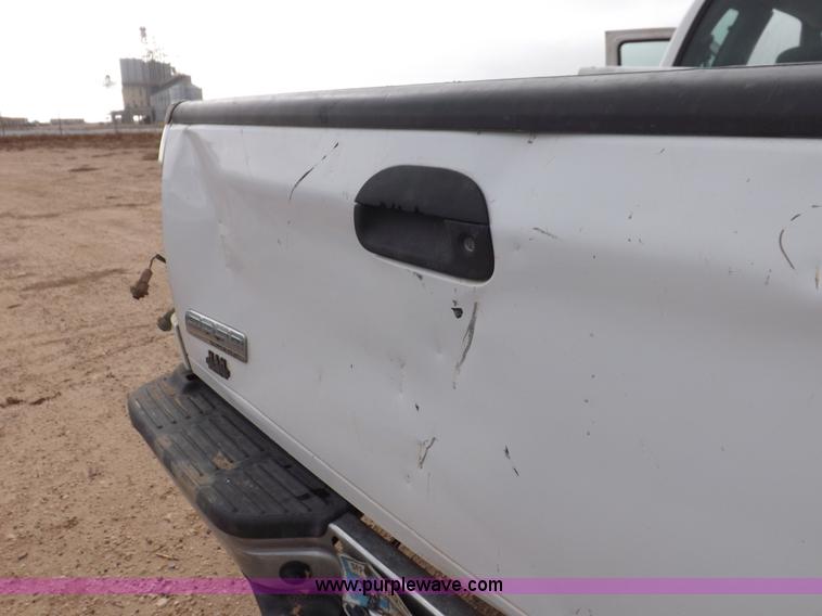 image for item K3086 2005 Ford F250 Super Duty XLT SuperCab pickup truck