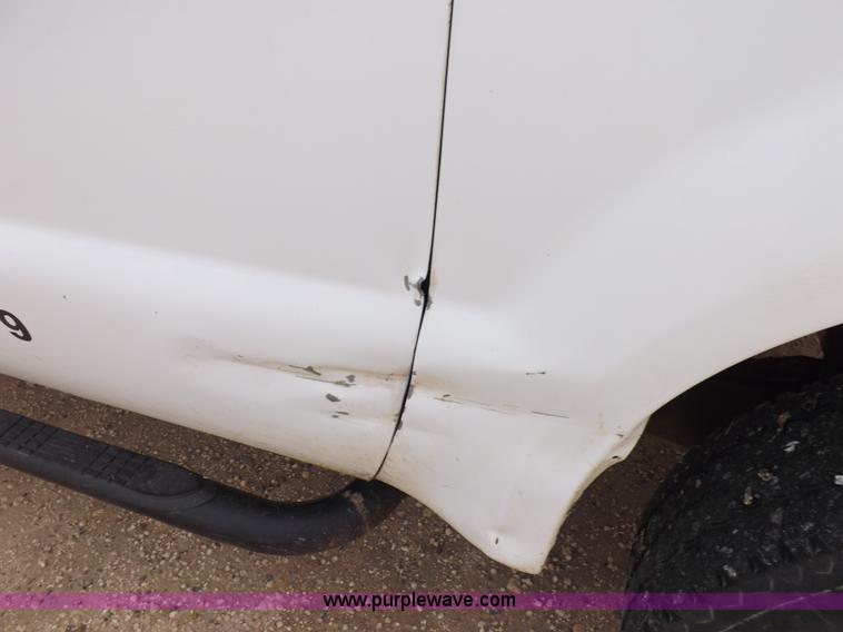 image for item K3086 2005 Ford F250 Super Duty XLT SuperCab pickup truck