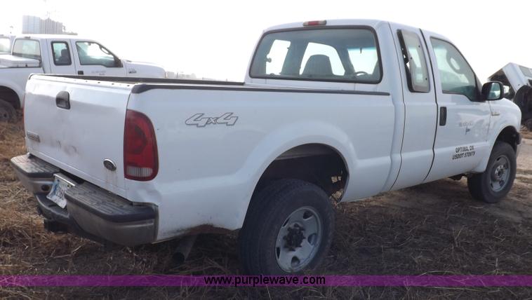 image for item K3087 2006 Ford F250 Super Duty XL pickup truck