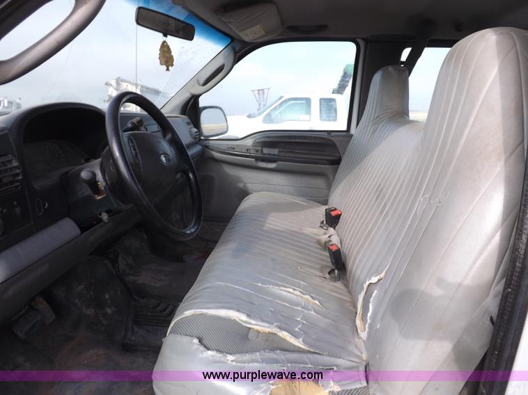 image for item K3087 2006 Ford F250 Super Duty XL pickup truck