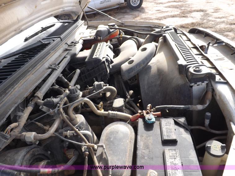 image for item K3087 2006 Ford F250 Super Duty XL pickup truck