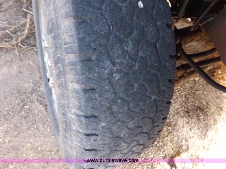 image for item K3087 2006 Ford F250 Super Duty XL pickup truck