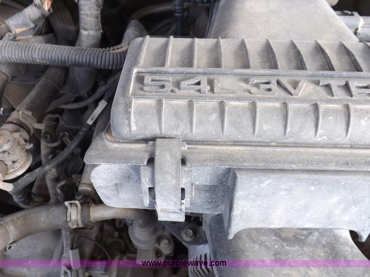 image for item K3088 2005 Ford F250 Super Duty XLT SuperCab pickup truck